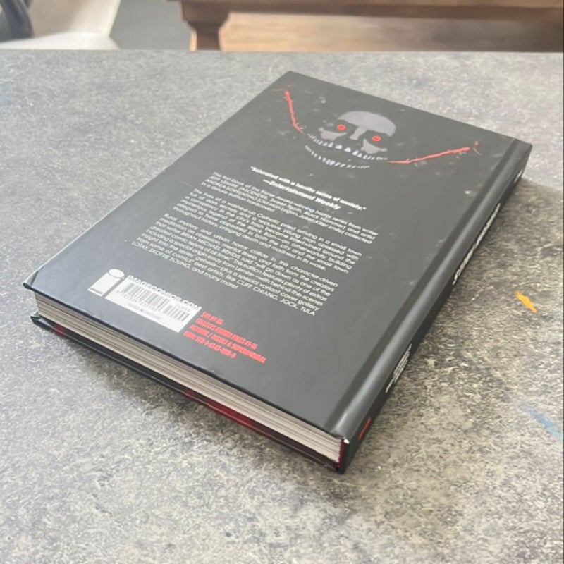 Gideon Falls Deluxe Edition, Book One