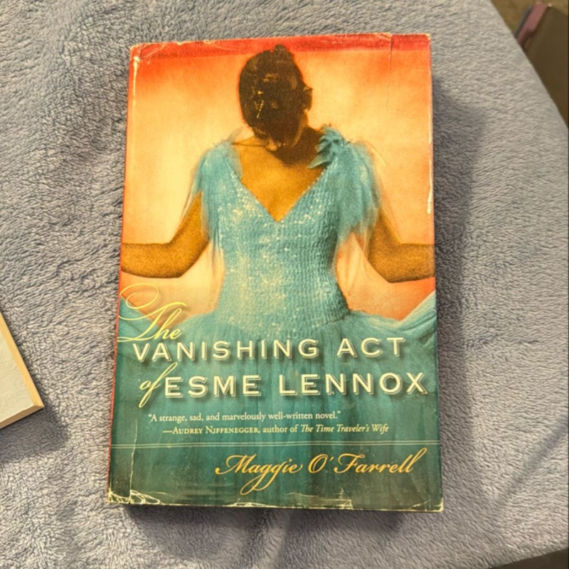 The Vanishing Act of Esme Lennox