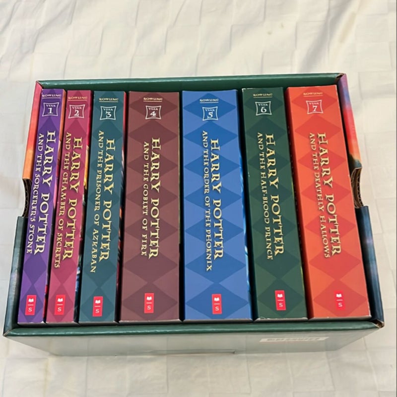 Harry Potter Paperback Boxset #1-7