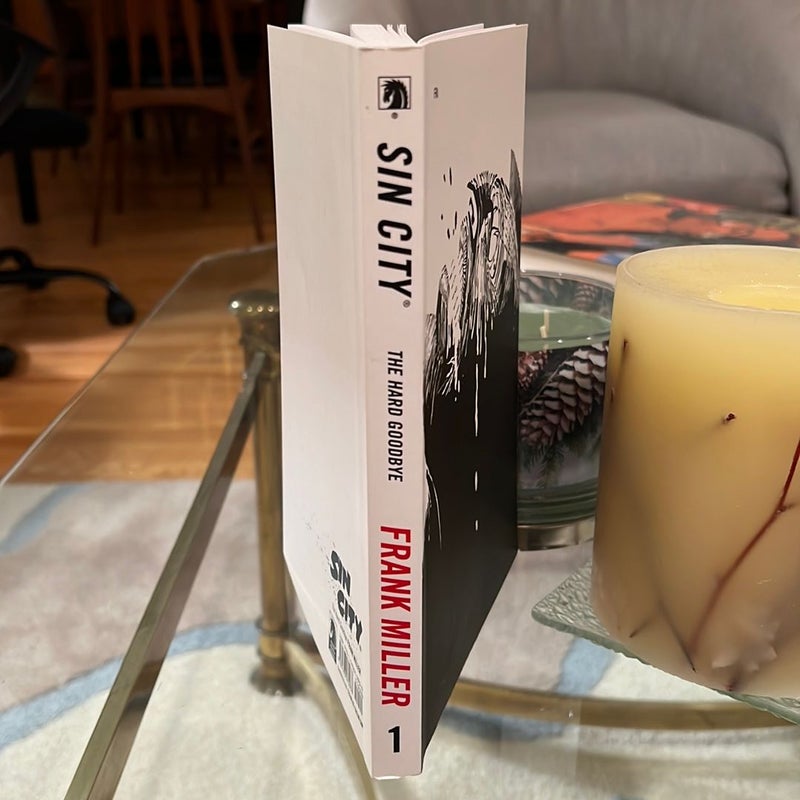 Frank Miller's Sin City Volume 1: the Hard Goodbye 3rd Edition