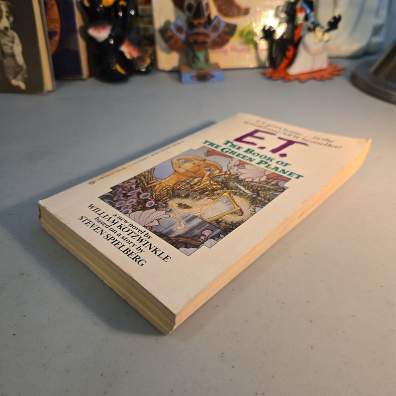 E.T. The Book of the Green Planet
