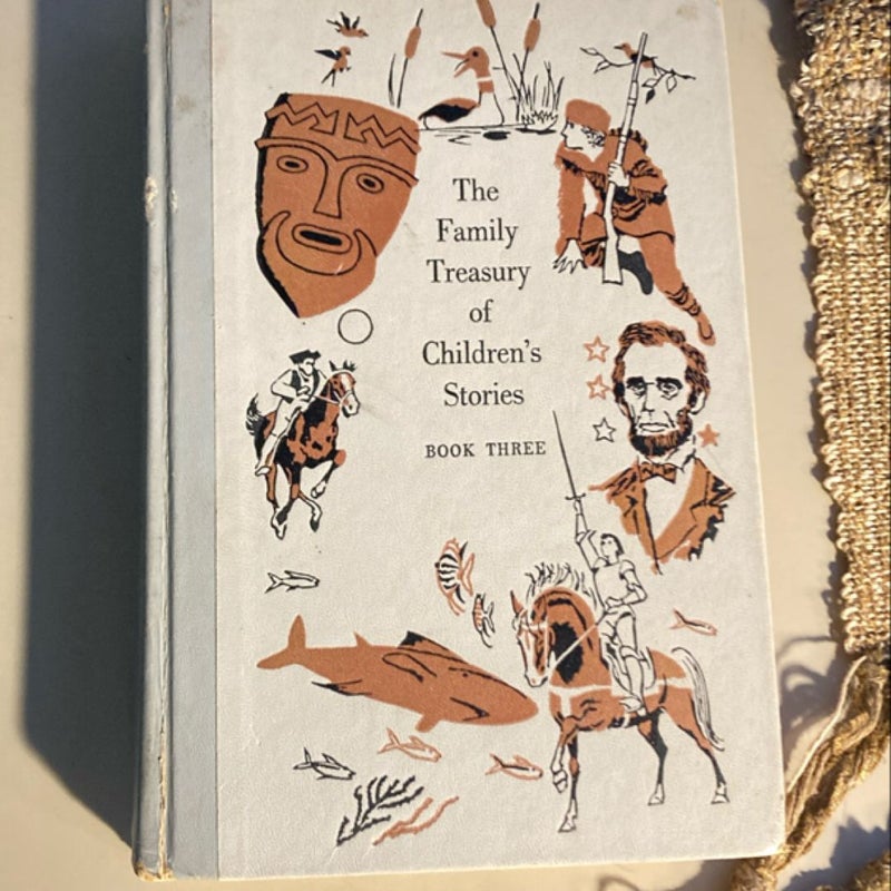 The Family Treasury of Children’s Stories