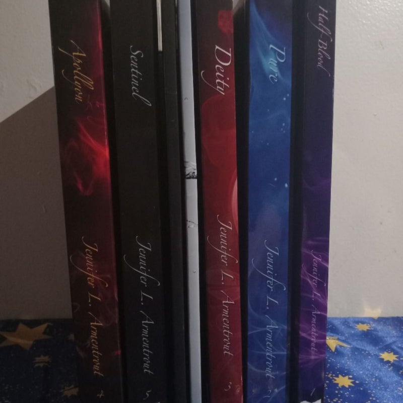 The Covenant series OOP covers and novellas