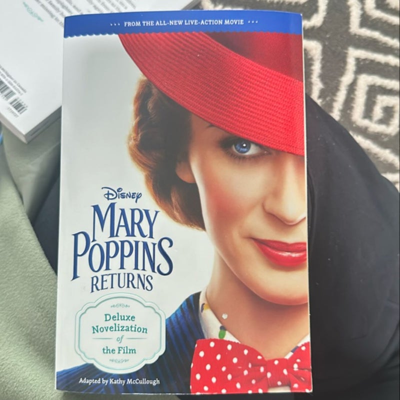 Mary Poppins Returns Deluxe Novelization