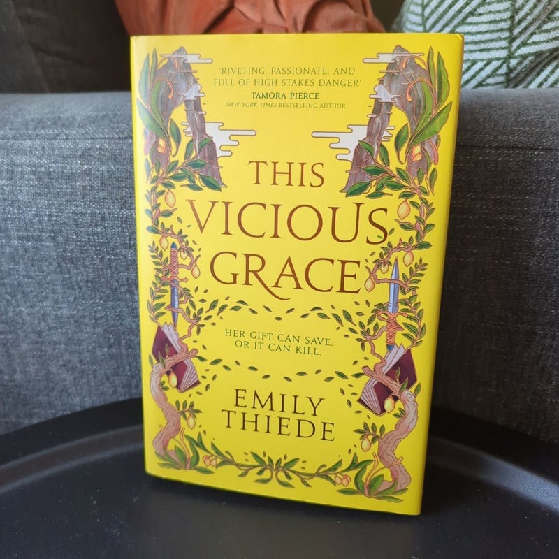 This Vicious Grace *signed - Fairyloot*