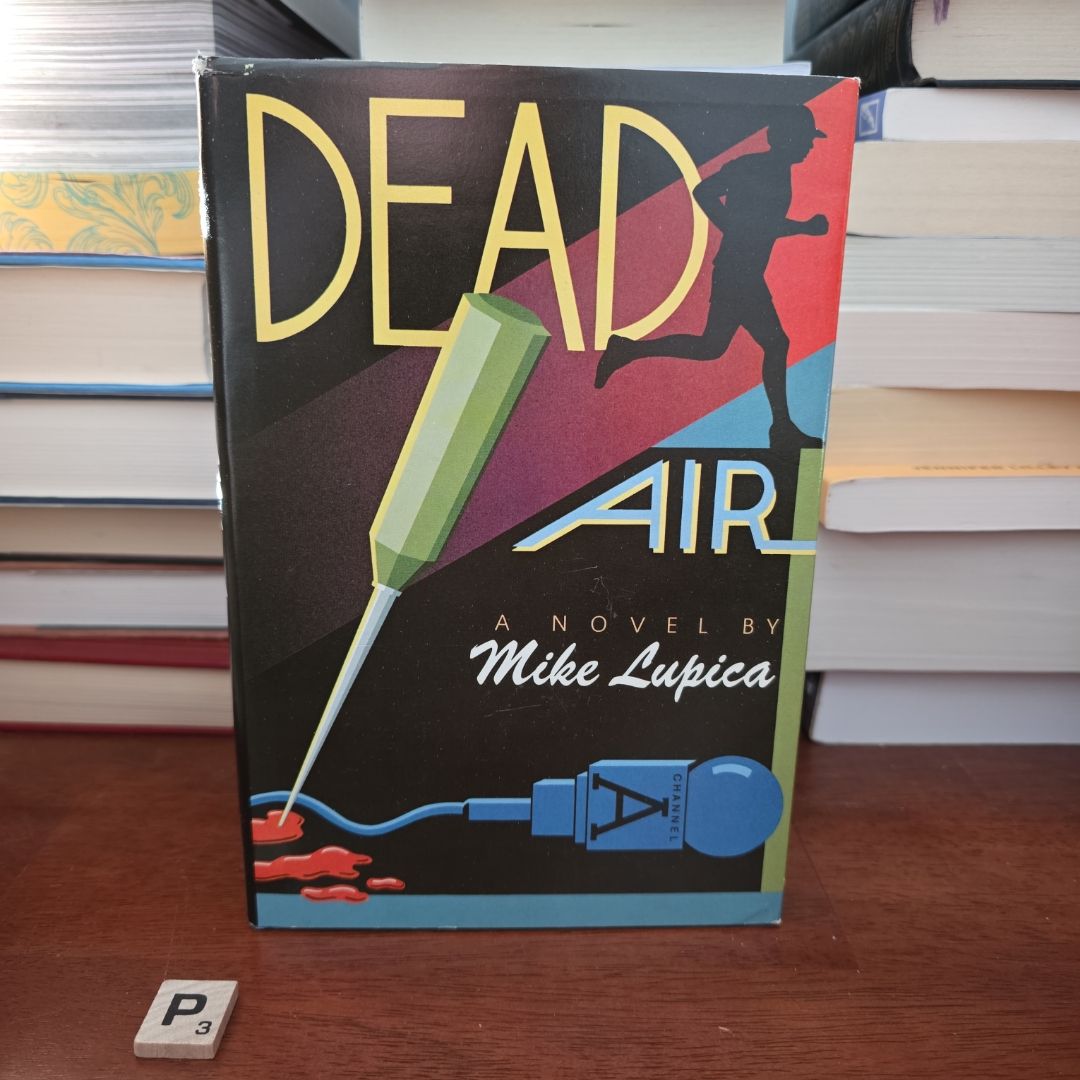 *Book Club Edition* Dead Air *Vintage*