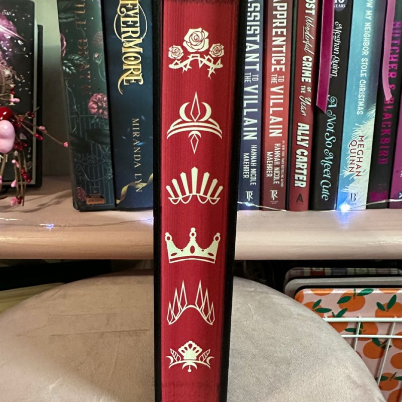 Lightlark: Collector's Edition (the Lightlark Saga Book 1)