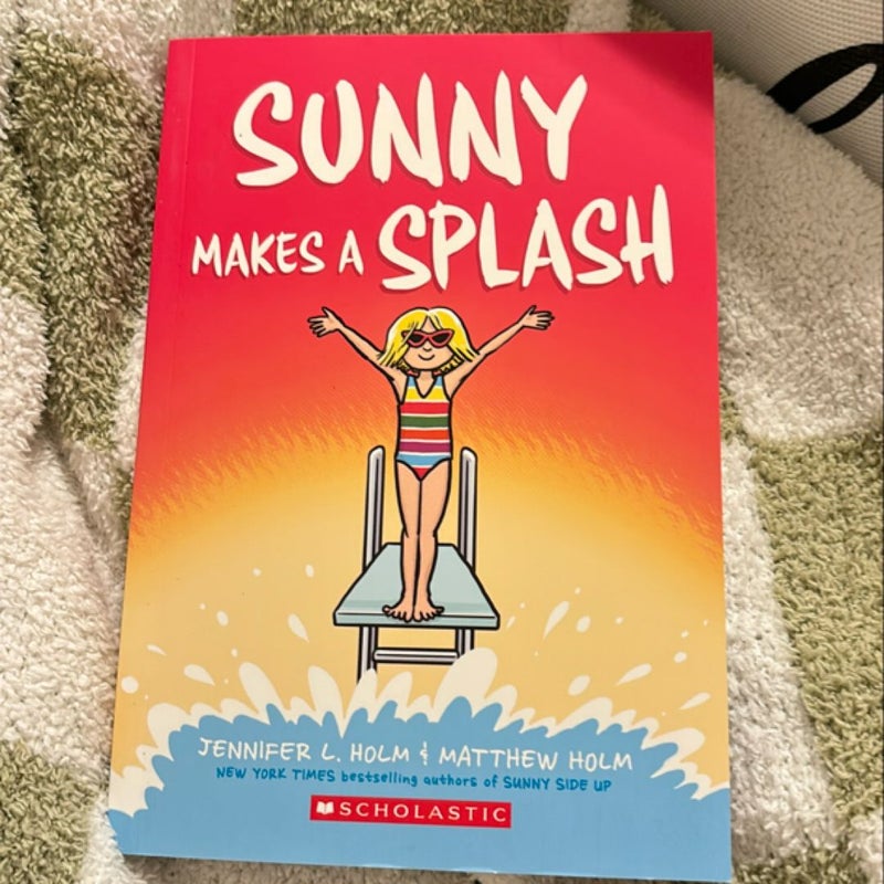 Sunny Makes a Splash