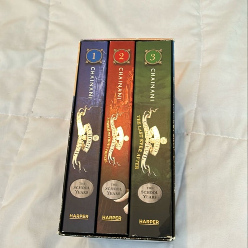 The School for Good and Evil Series Paperback Box Set