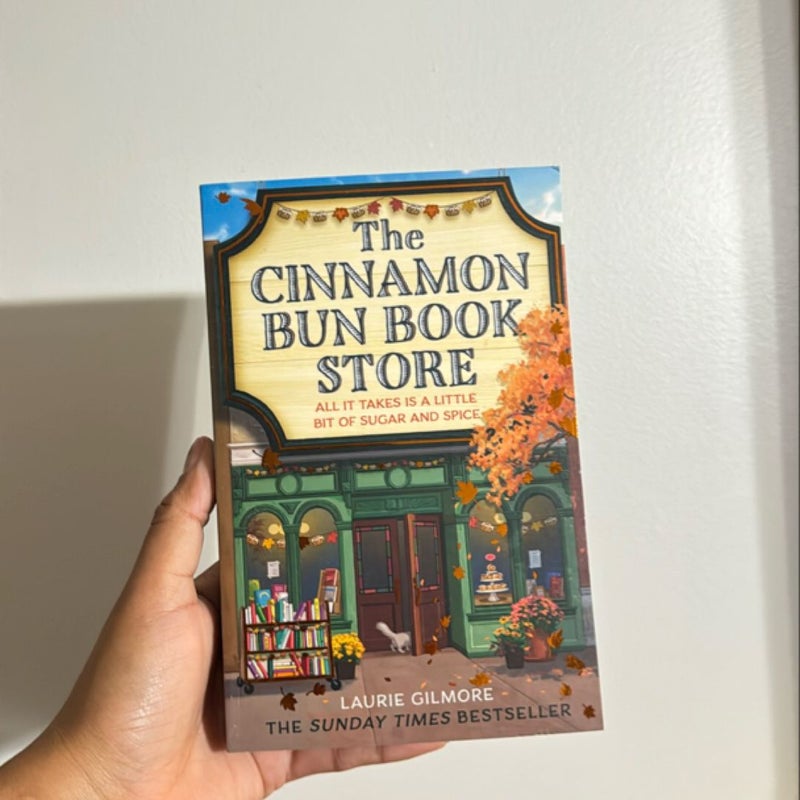 The Cinnamon Bun Book Store (Dream Harbor, Book 2)