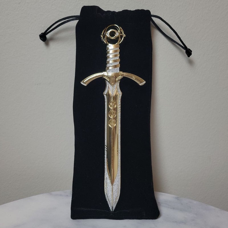 Throne of Glass Sword Replica | Illumicrate