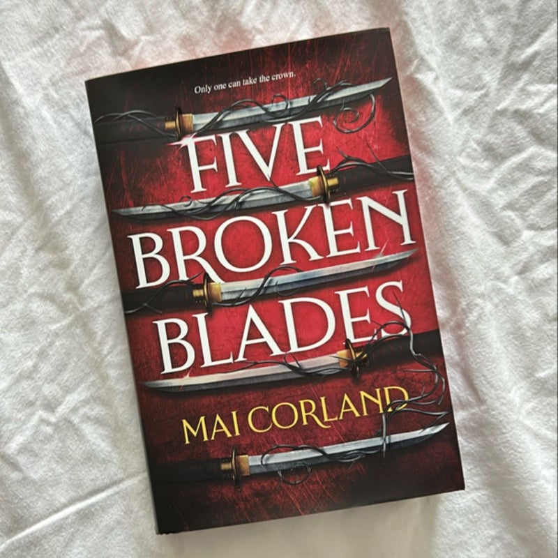 Five Broken Blades (Deluxe Limited Edition)