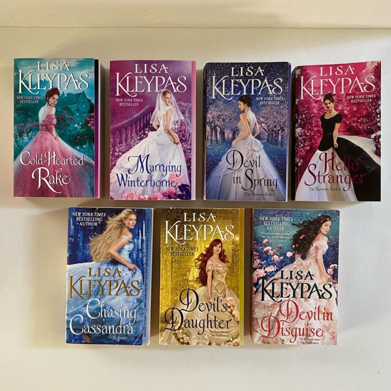 The Ravenels Bundle: Cold-Hearted Rake; Marrying Winterbourne; Devil in Spring; Hello Stranger; Chasing Cassandra; Devil’s Daughter; Devil in Disguise