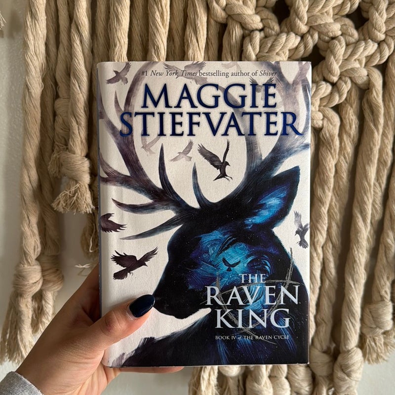 SIGNED COPY OF THE RAVEN KING BY MAGGIE STIEFVATER