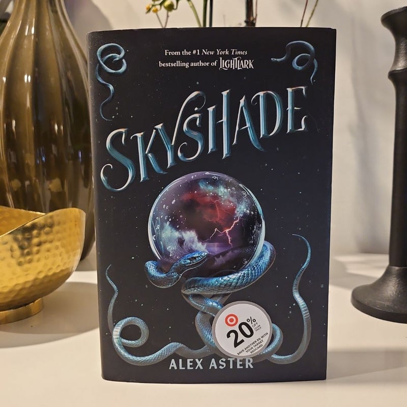 Skyshade (the Lightlark Saga Book 3)