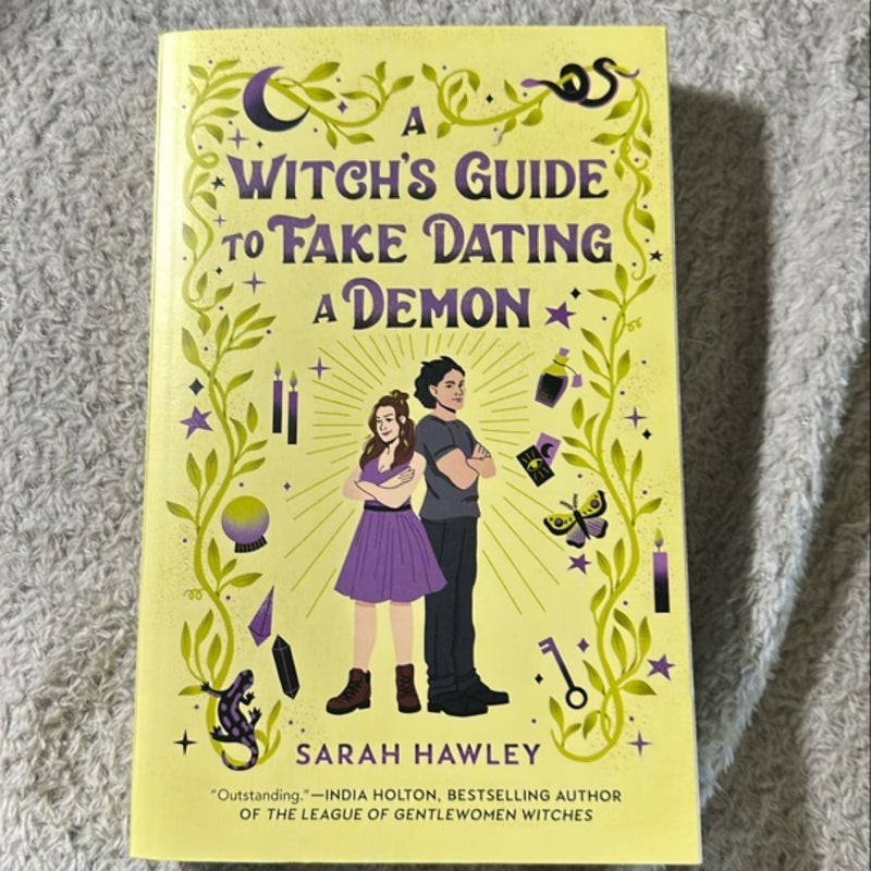 A Witch's Guide to Fake Dating a Demon