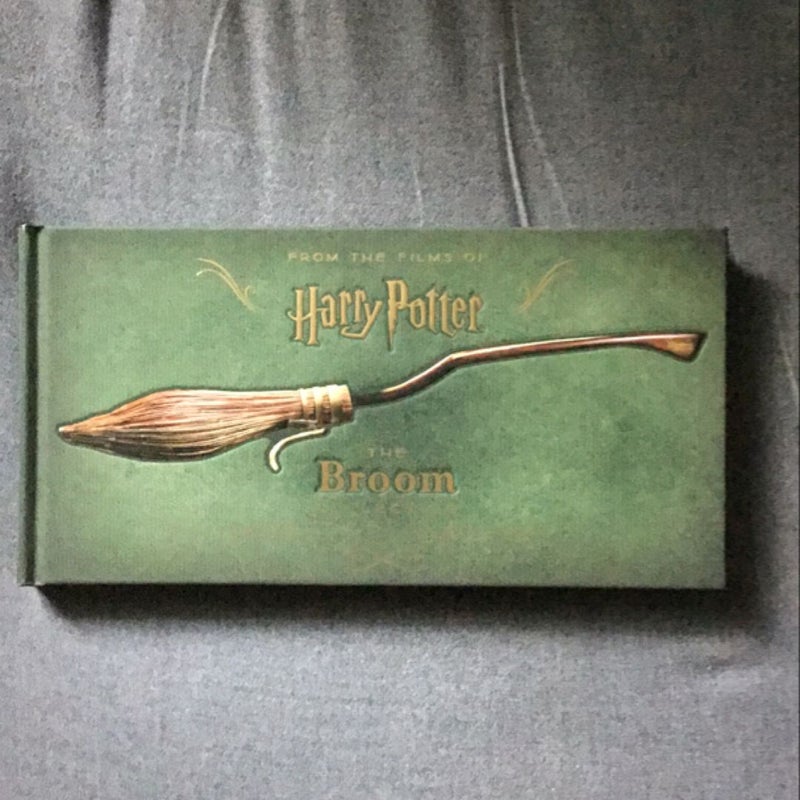 Harry Potter: the Broom Collection & other Artifacts from the Wizarding World