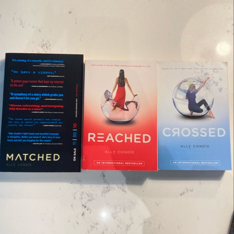 Matched (arc) & Crossed & Reached (trilogy)