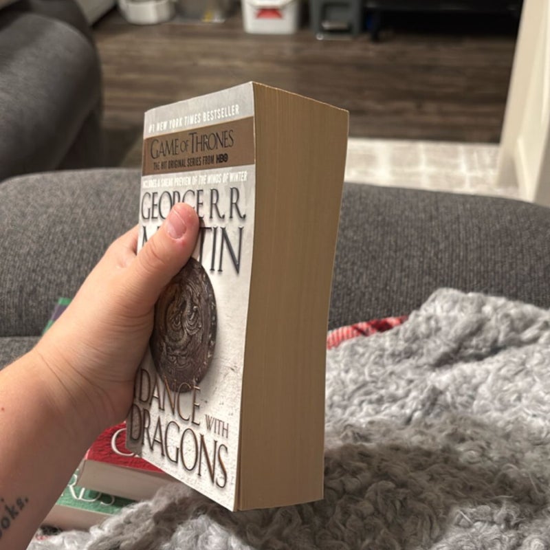 A Game of Thrones Set (book 1-5)
