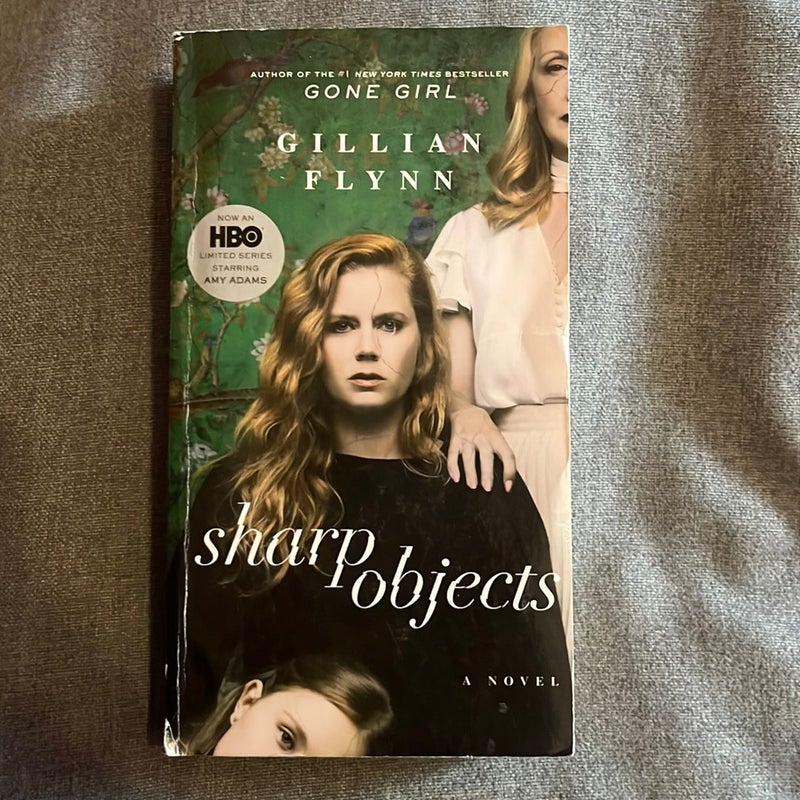 Sharp Objects (Movie Tie-In)