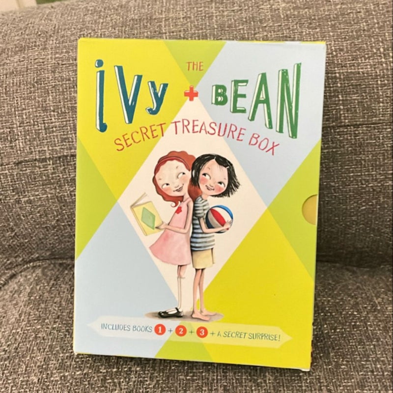 Ivy and Bean Secret Treasure Box (Books 1-3)