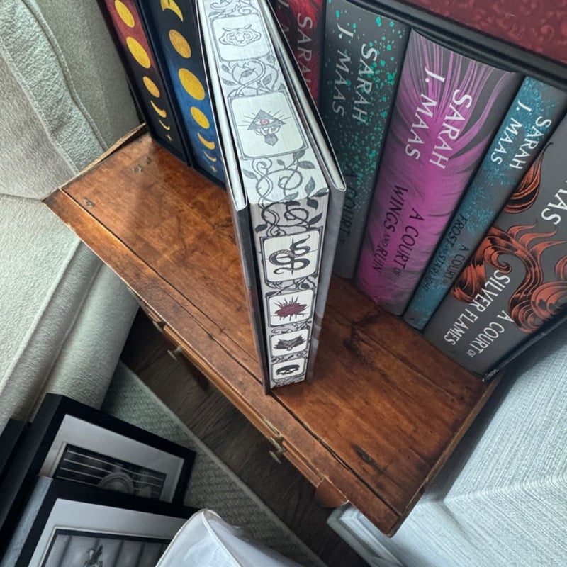 Bookish Box’s Court of Nightmares