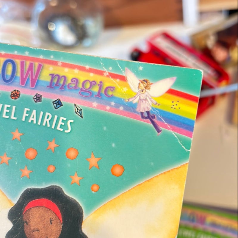 Rainbow Magic the Jewel Fairies Books 1-7 