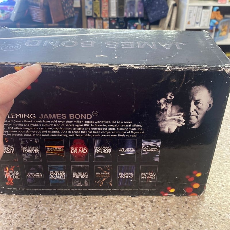 James Bond 007 gift set 