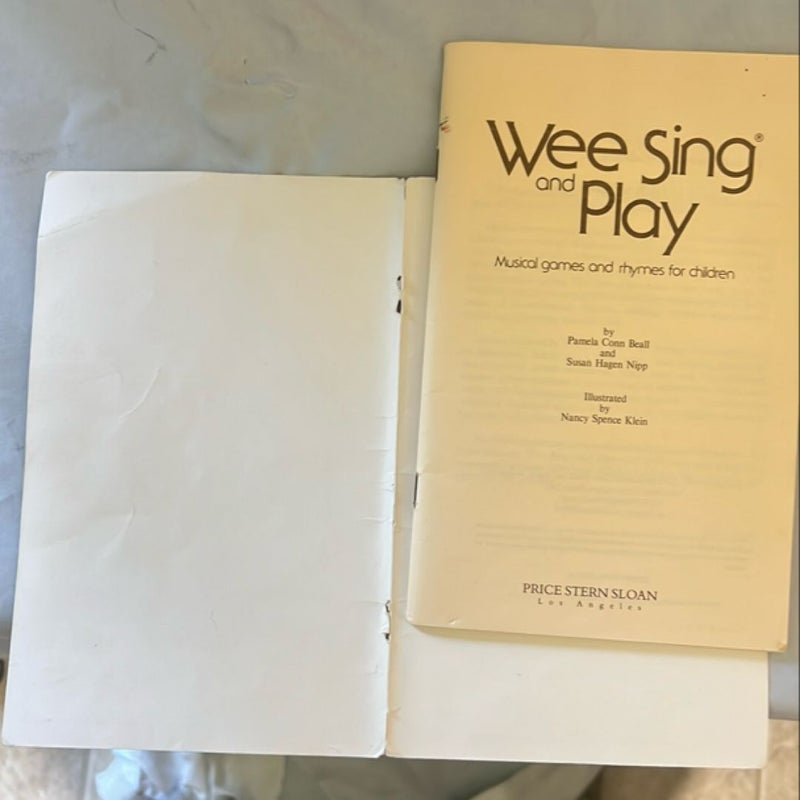 Wee Sing and Play 