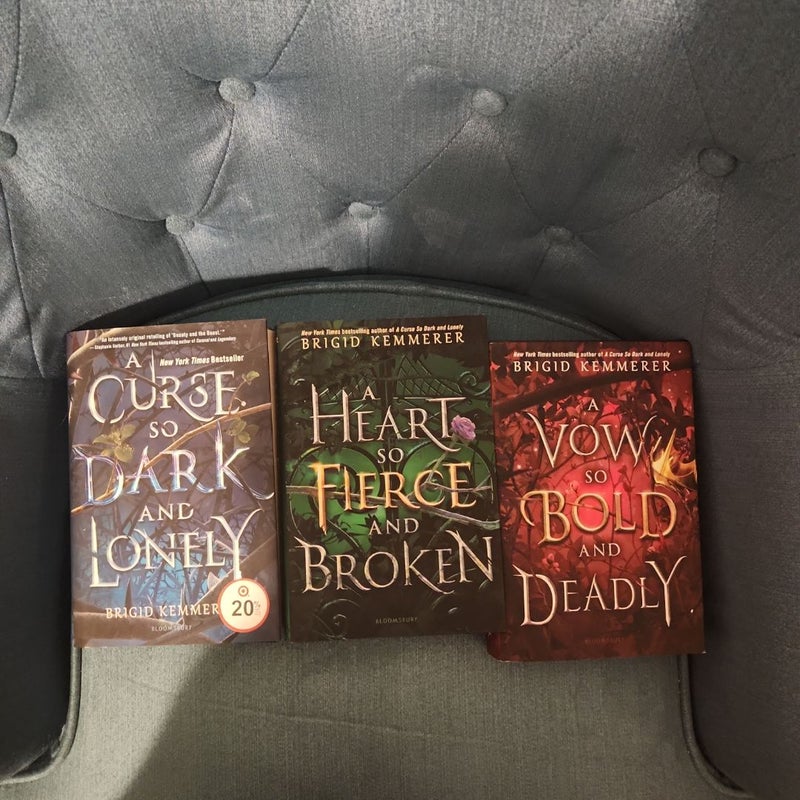 A Curse So Dark and Lonely  1-3