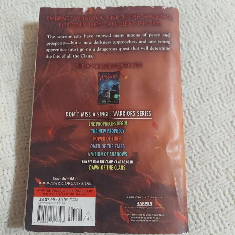 Warriors: a Vision of Shadows #1: the Apprentice's Quest
