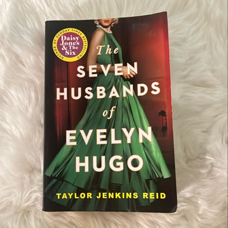 Seven Husbands of Evelyn Hugo