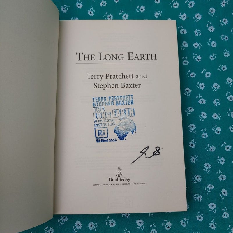 The Long Earth (Signed)