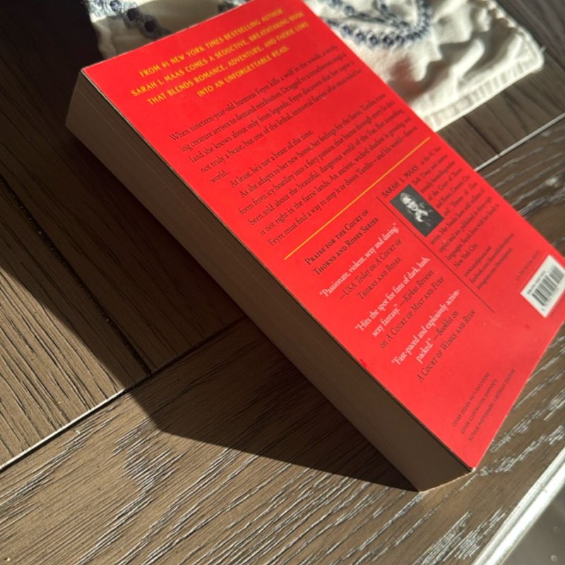 A Court of Thorns and Roses