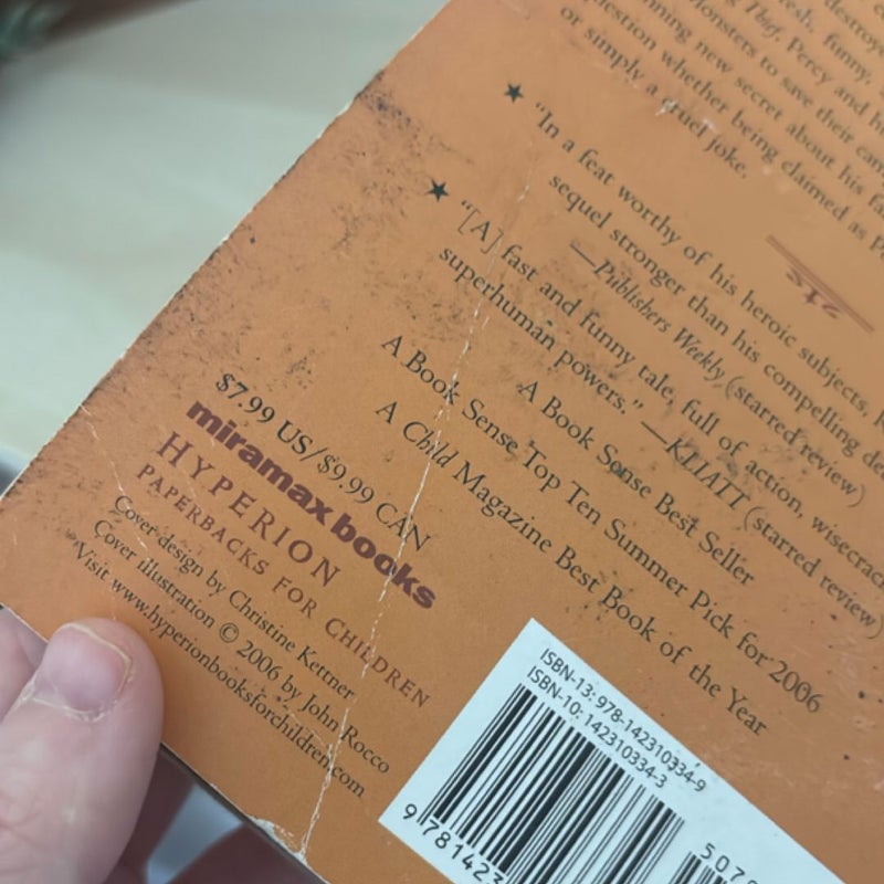 Percy Jackson and the Olympians, Book Two the Sea of Monsters (Percy Jackson and the Olympians, Book Two)