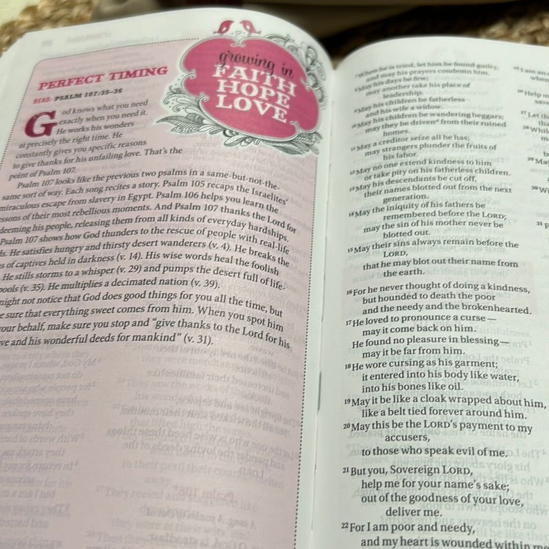 NIV Bible for Teen Girls