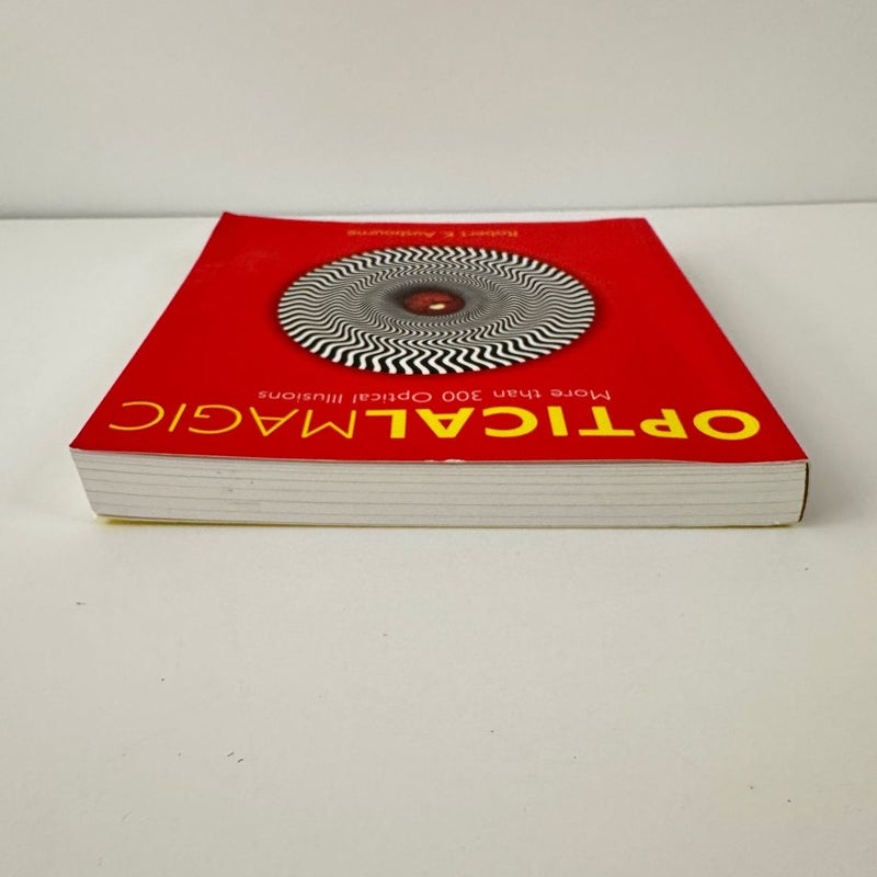 Optical Magic, 300 Optical Illusions