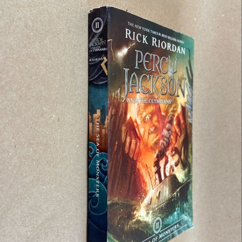 Percy Jackson and the Olympians, Book Two the Sea of Monsters (Percy Jackson and the Olympians, Book Two)