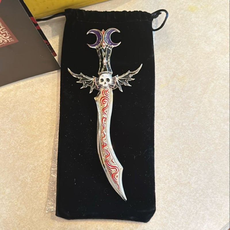 Oraya’s Blade Replica Dagger (Illumicrate Exclusive)