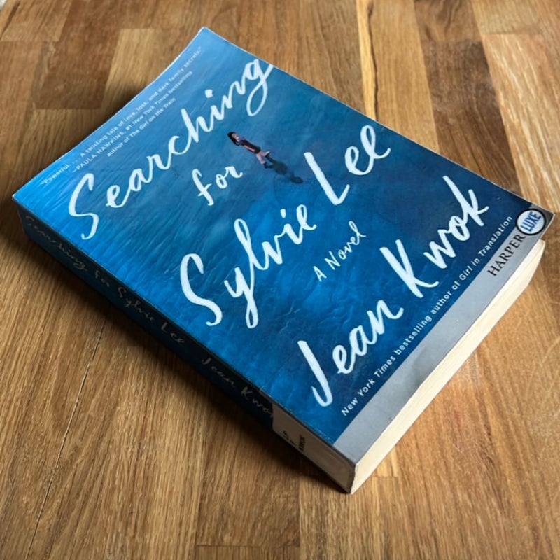 Searching for Sylvie Lee (LARGE PRINT)