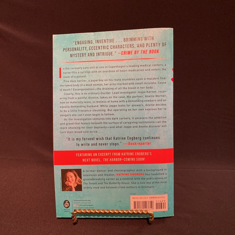 The Butterfly House by Katrine Engberg, Paperback Pangobooks