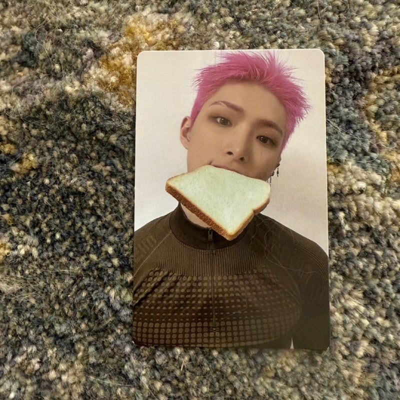 ATEEZ PHOTOCARD