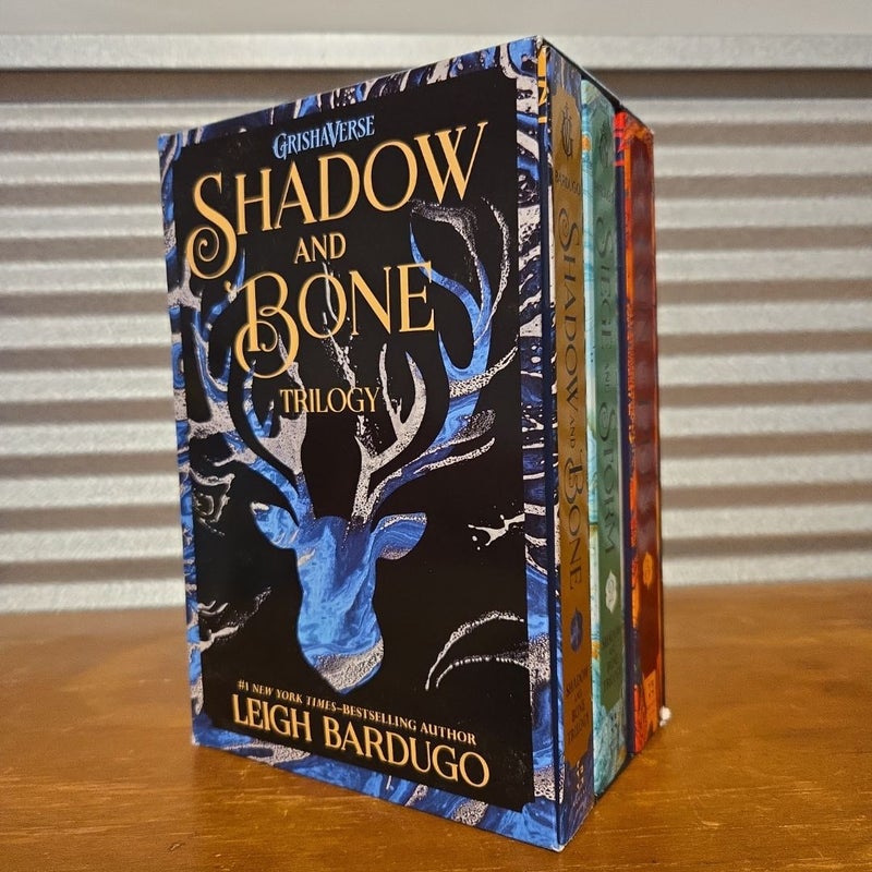 The Shadow and Bone Trilogy Boxed Set