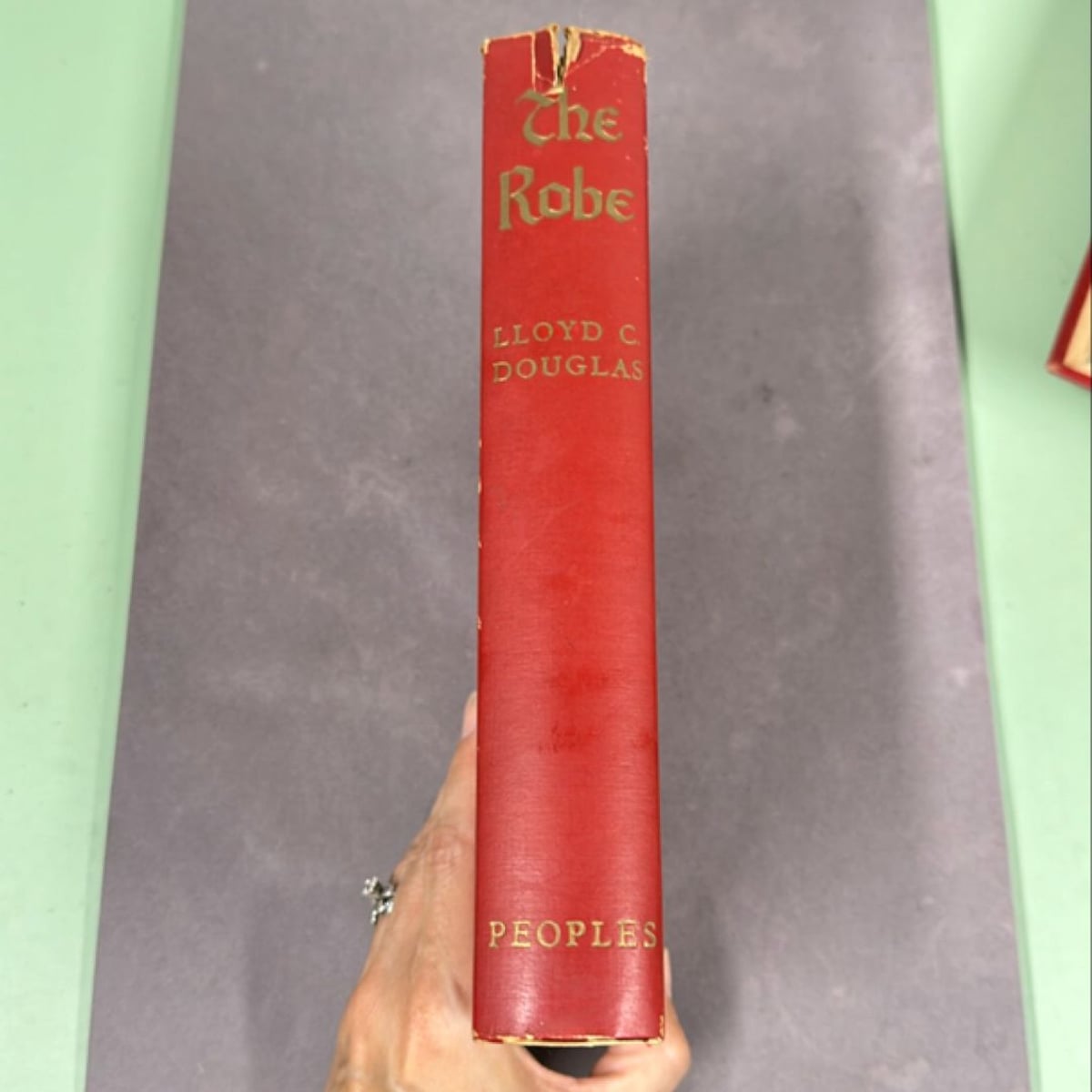 The Robe by Lloyd C Douglas, Hardcover | Pangobooks