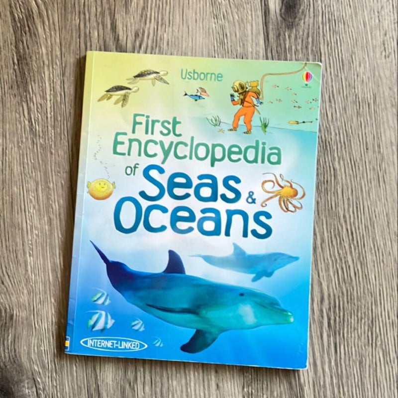 First Encyclopedia of Seas and Oceans Il