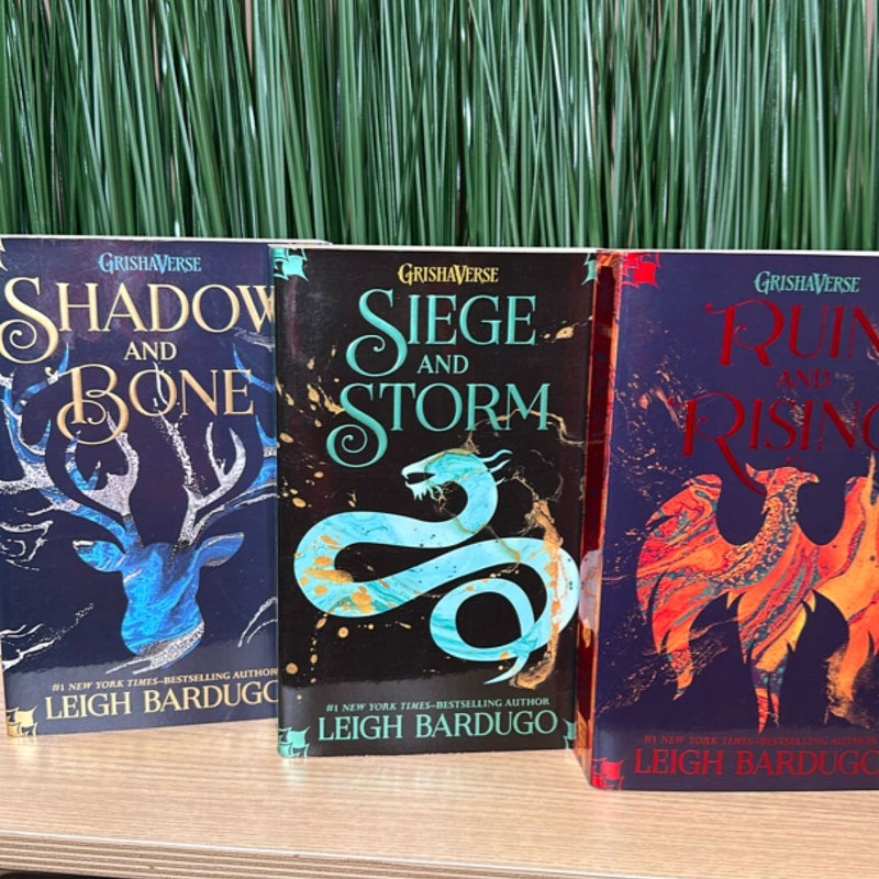 Shadow and Bone Complete Trilogy 