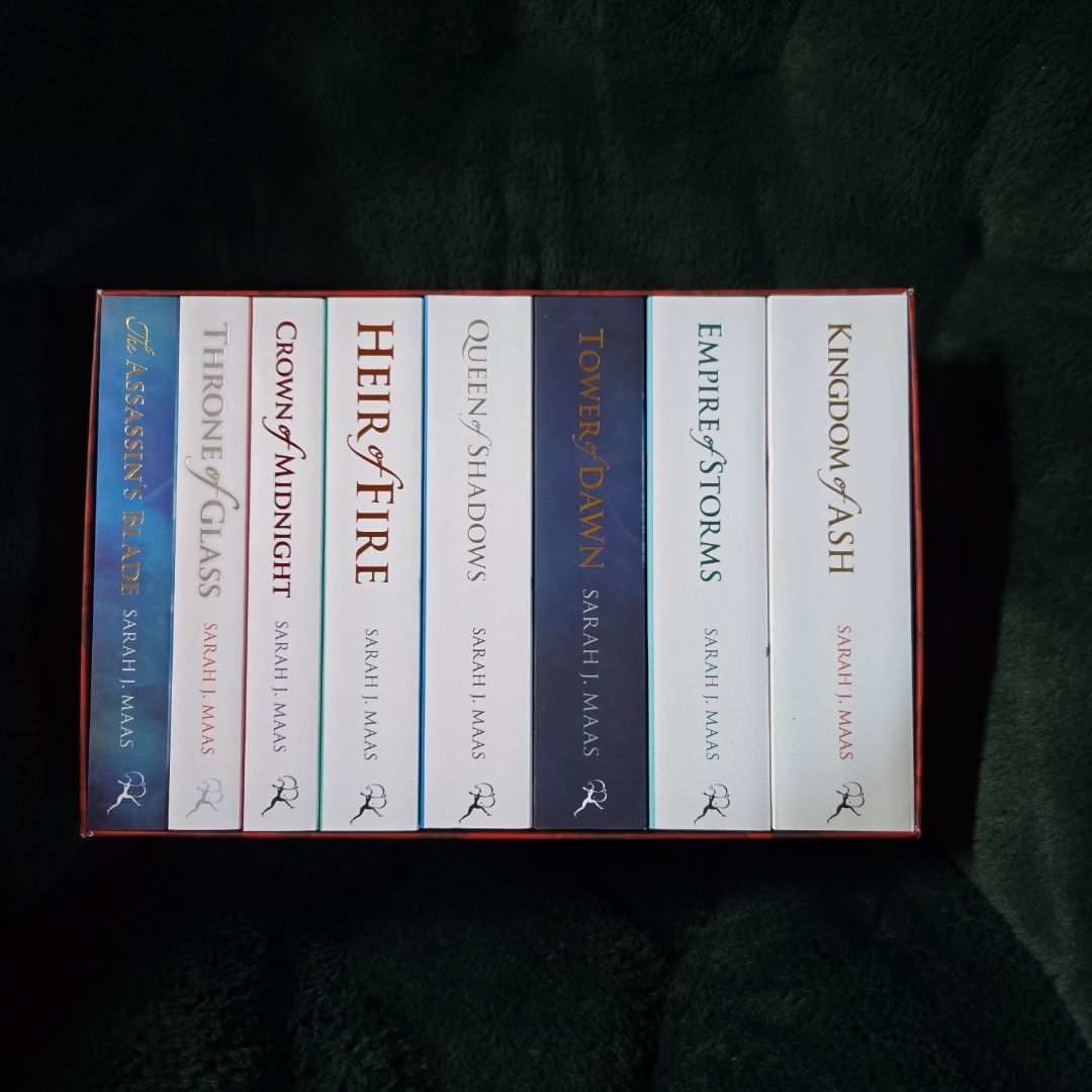 Throne of Glass Paperback Box Set