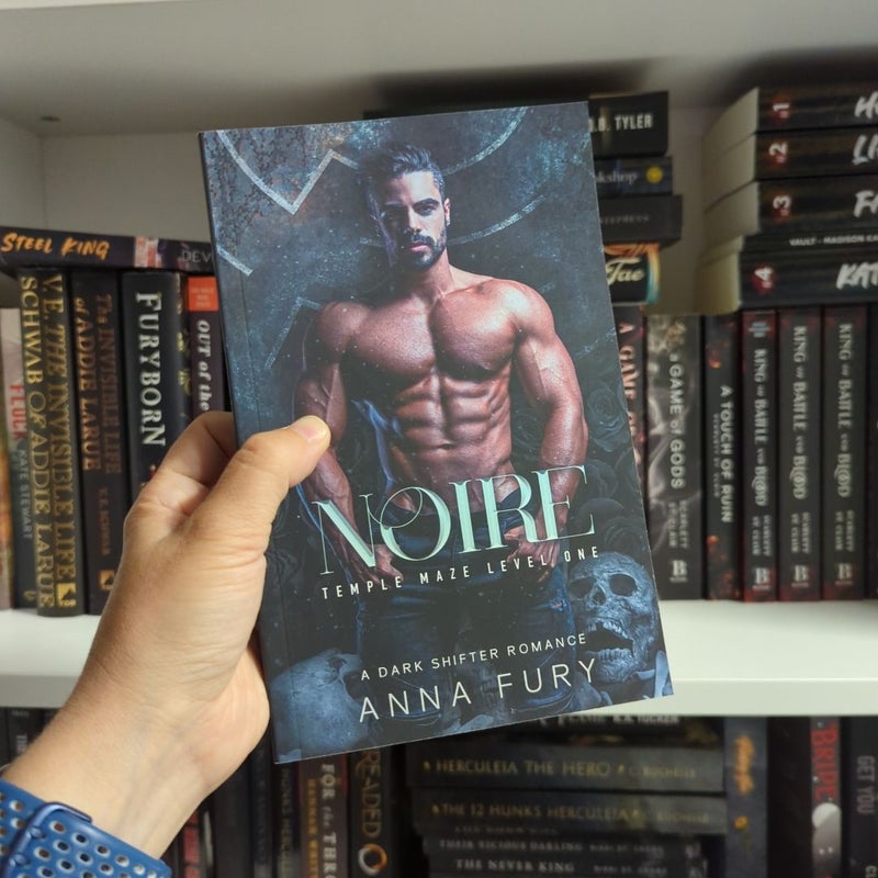 Noire - A Dark Shifter Romance