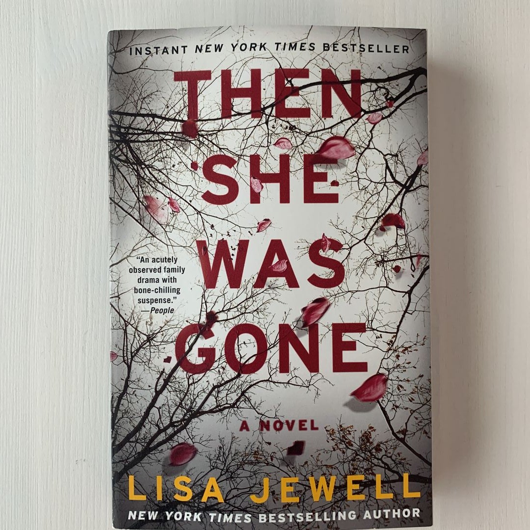 She　Then　Paperback　Jewell,　Lisa　Was　by　Gone　Pangobooks