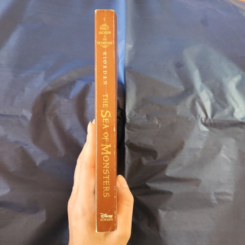 Percy Jackson and the Olympians, Book Two the Sea of Monsters (Percy Jackson and the Olympians, Book Two)